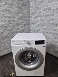 Стиральная машина LG F2V3HS4W